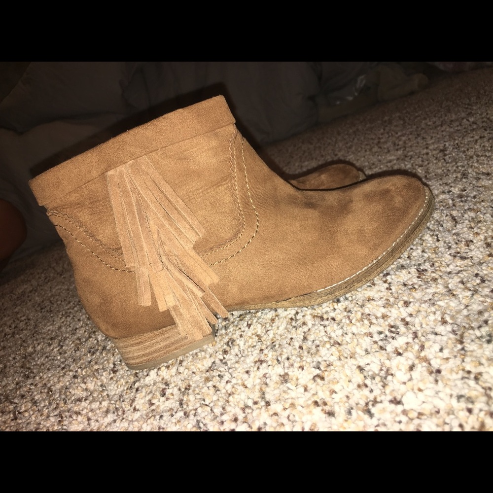 brown booties