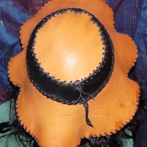 Leather-Hat \