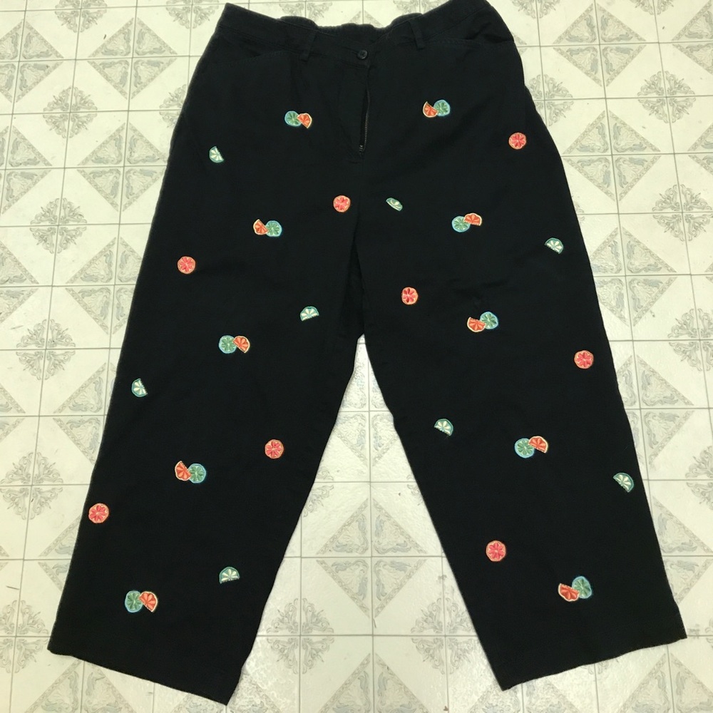 Appleseeds Capri Pants