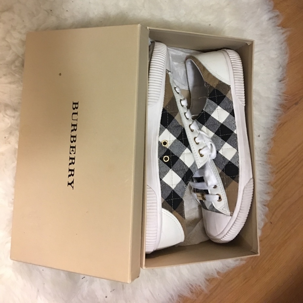 Women's Burberry shoes