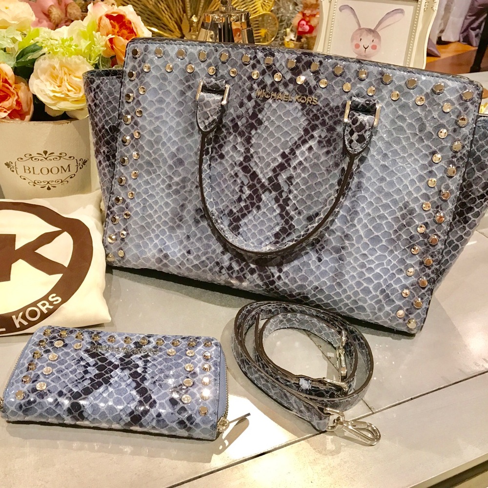 Michael Kors Selma Large Python Tote Wallet SET❤️