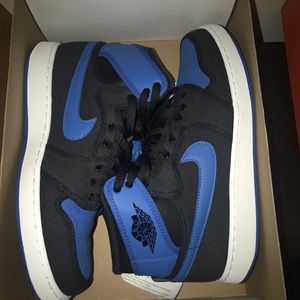 Royal AJKO 1