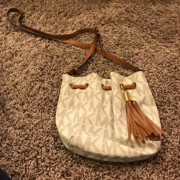 Michael Kors Handbags - Michael kors crossbody
