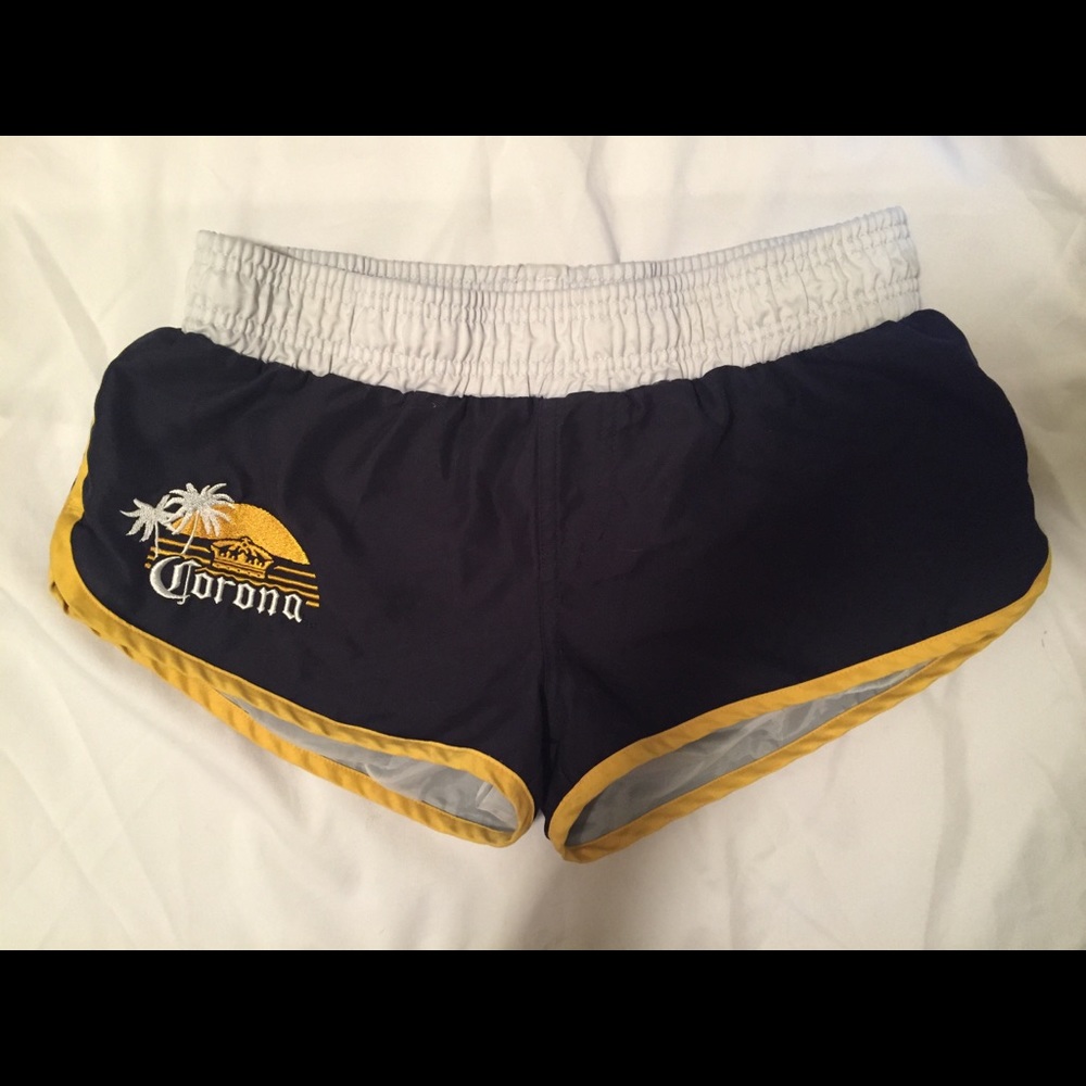 Corona shorts