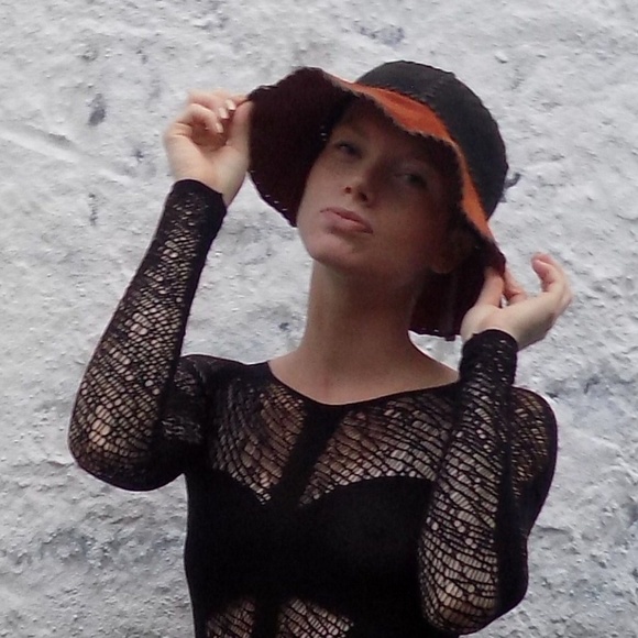 Leather-Hat \
