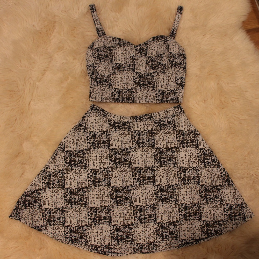 Black 🖤 White Skirt + Top set - Picture 1 of 6