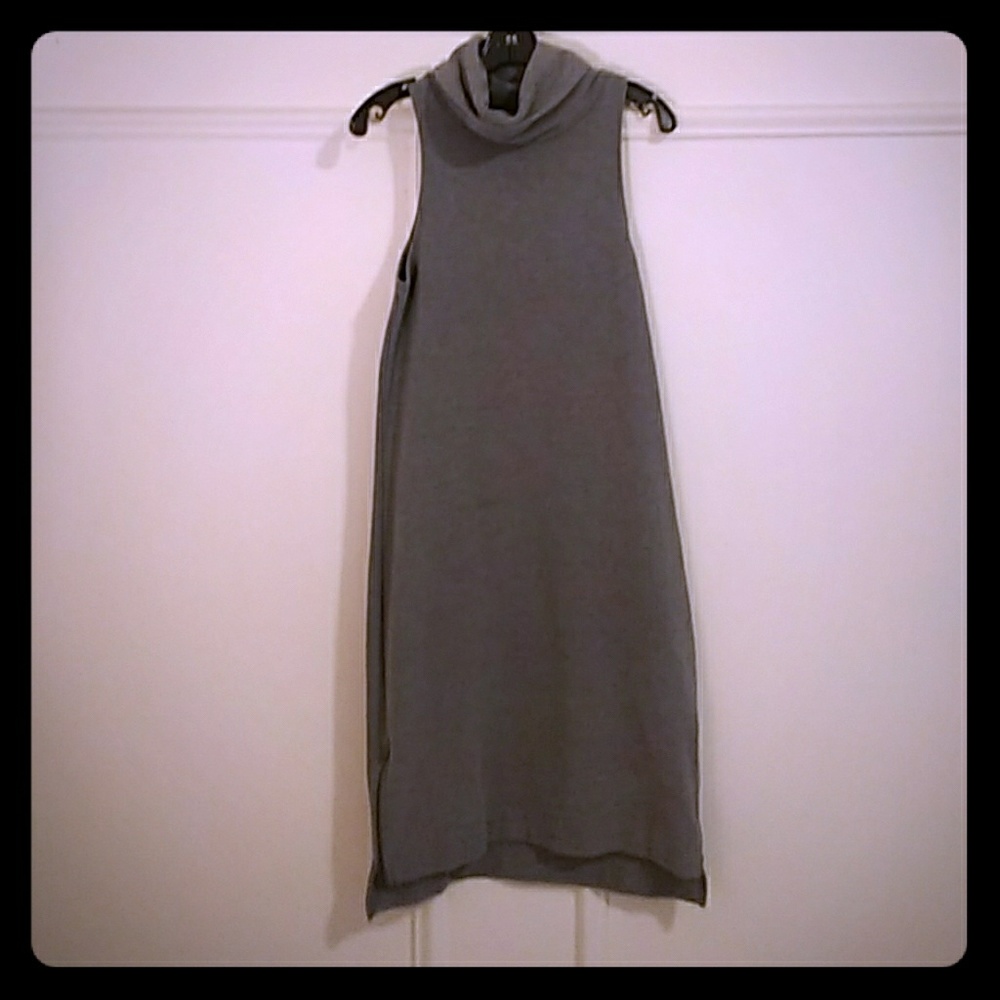Banana Republic - Sophisticated, turtleneck dress