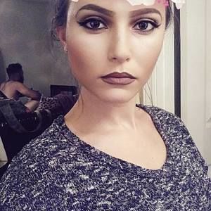 Meet your Posher, Victoria