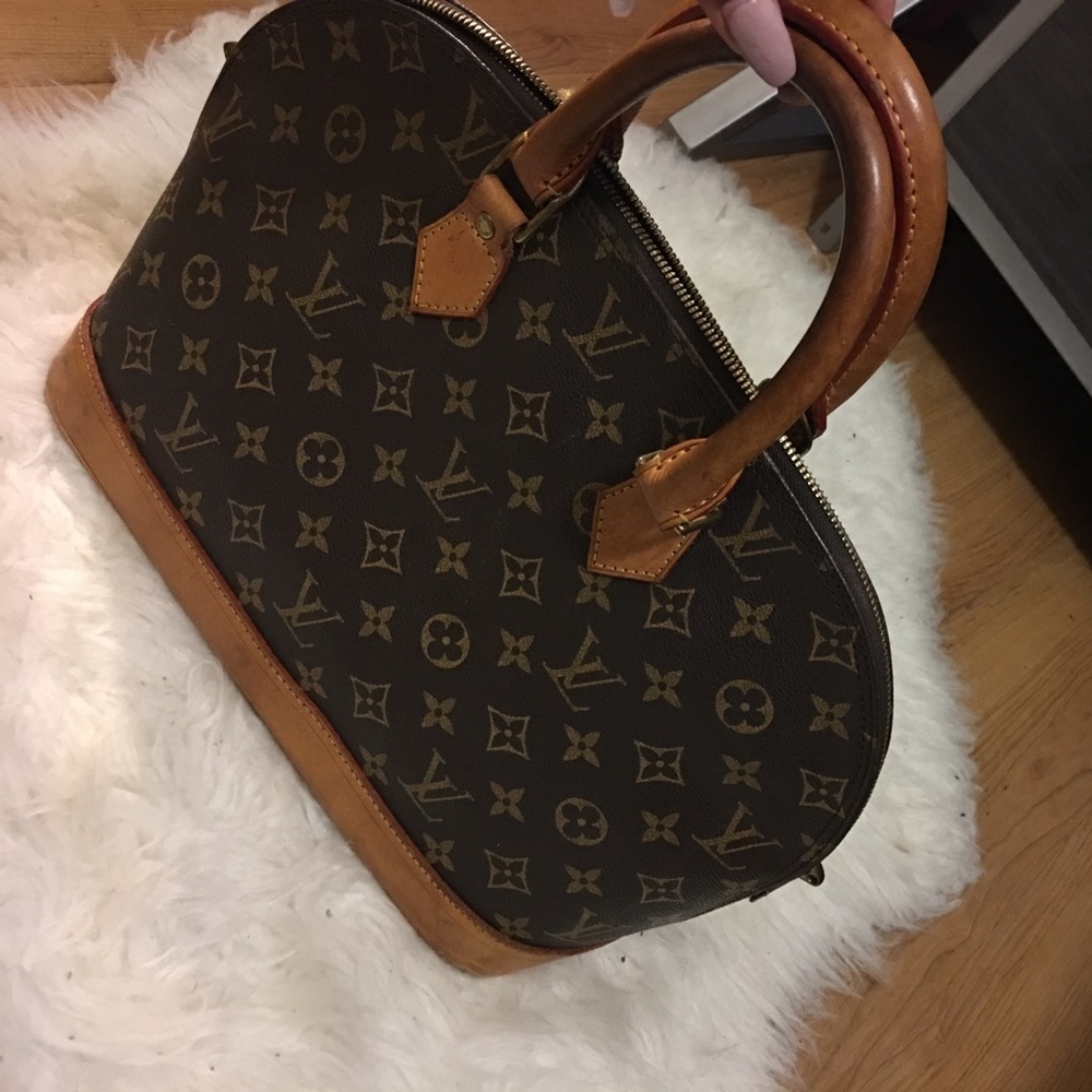Louis Vuitton Alma bag