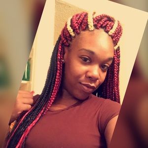 Meet your Posher, Charni