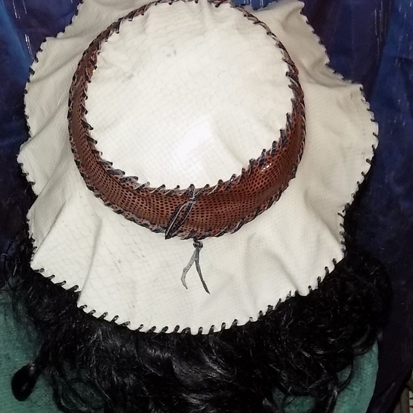 Leather-Hat \