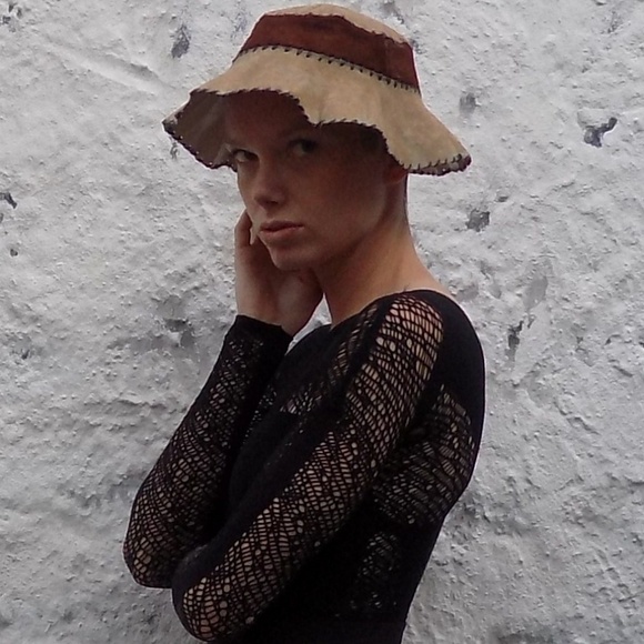 Leather-Hat \