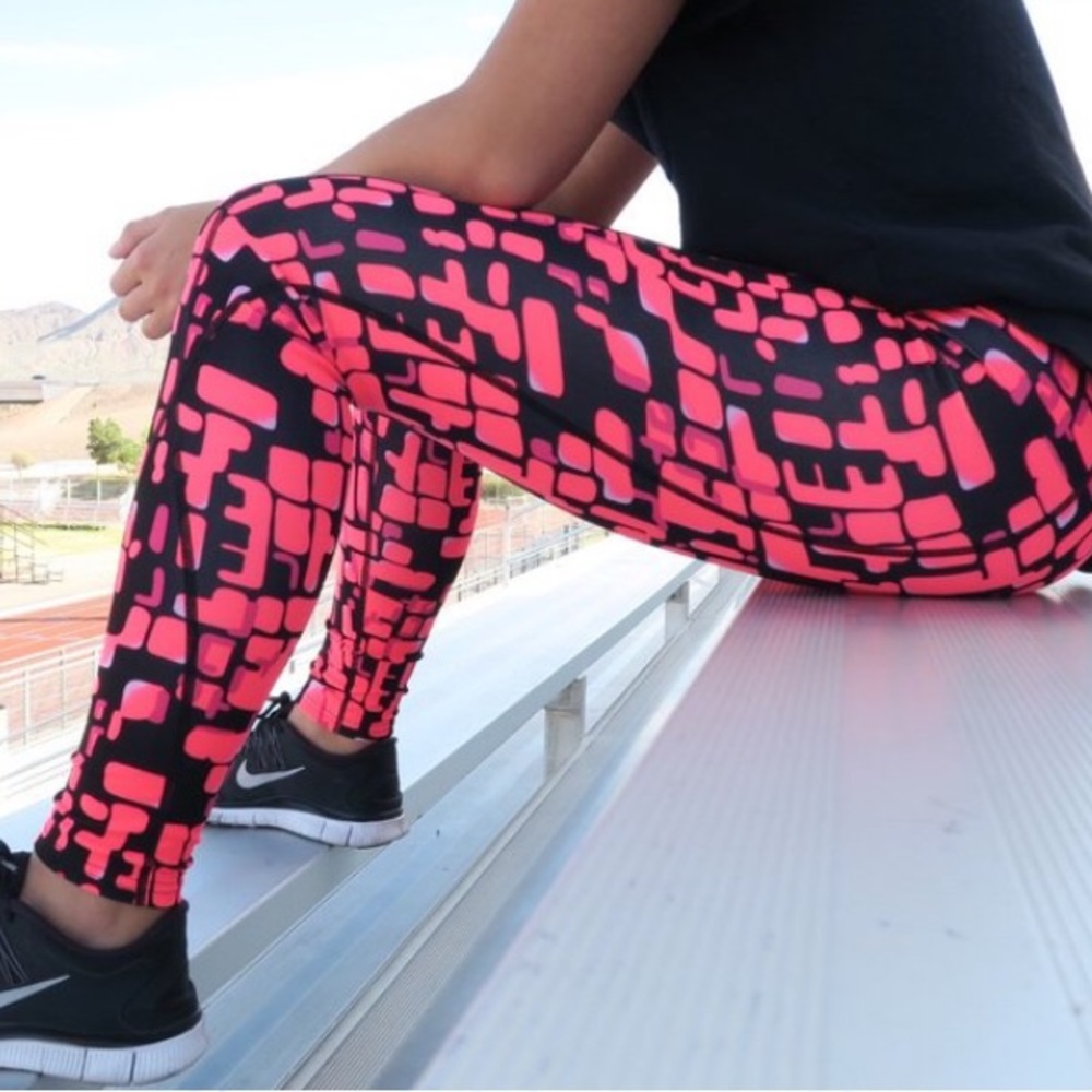 NWOT-Athletic Yoga Pants