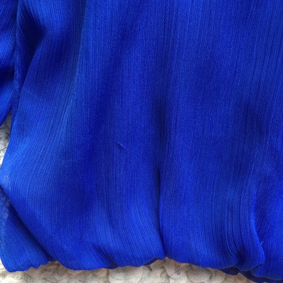 Alice + Olivia Briar Pleated Bell-sleeve Top - Picture 6 of 8