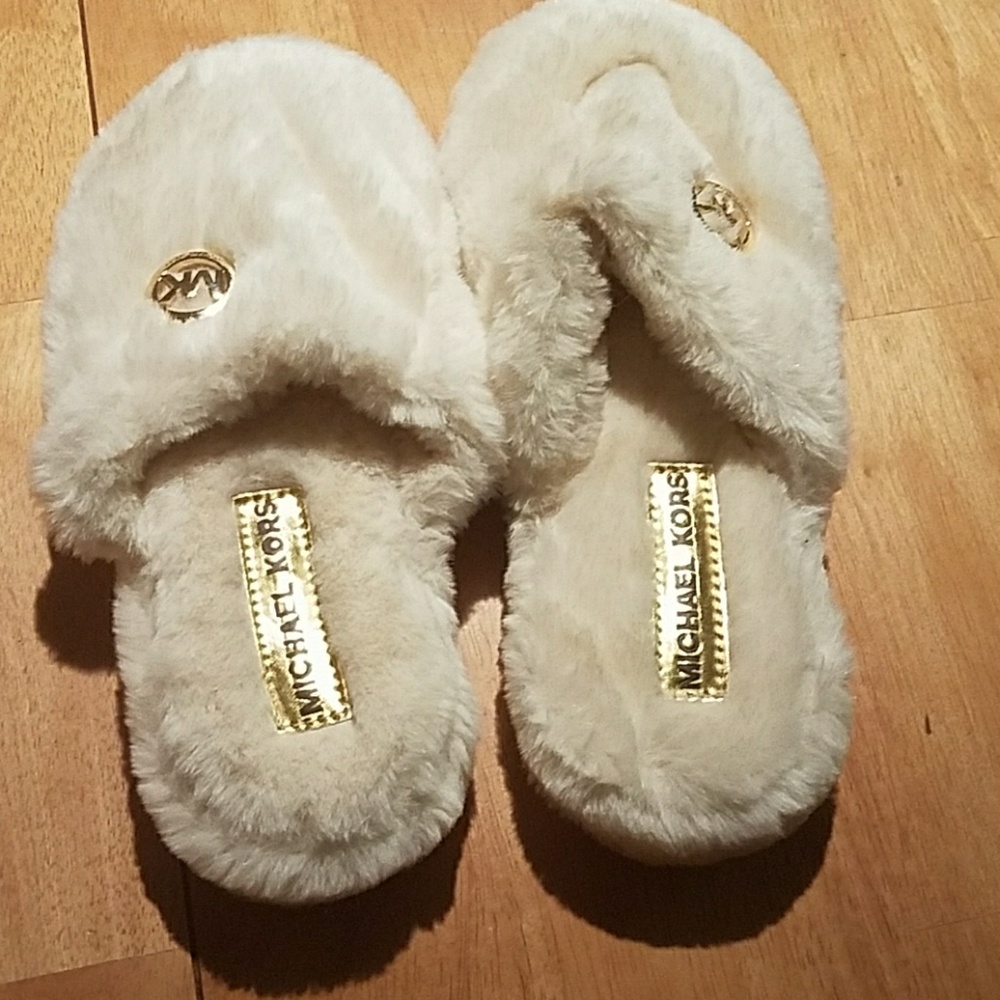 FINAL SALE $18!!!: Michael Kors faux fur slippers