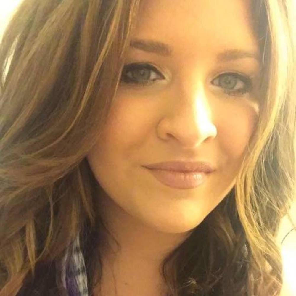 Meet your Posher, Lakin