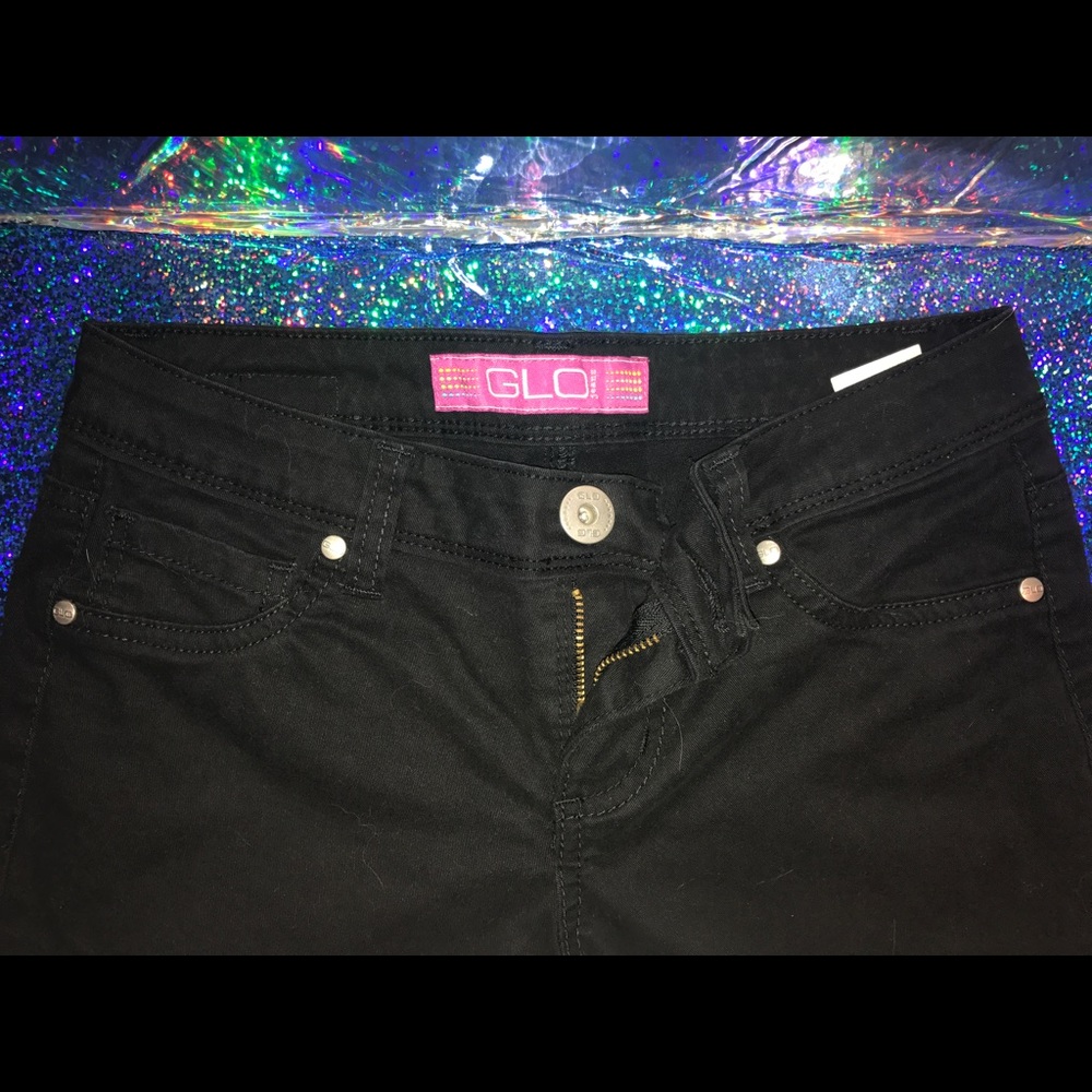 Black Capris