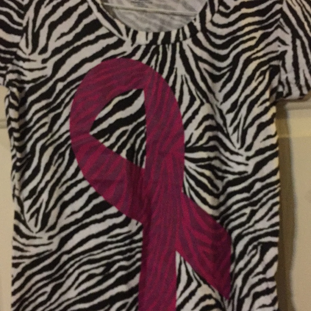 Wrangler Breast Cancer Awareness T-Shirt NWT