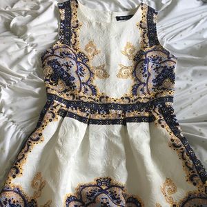 Royal dress
