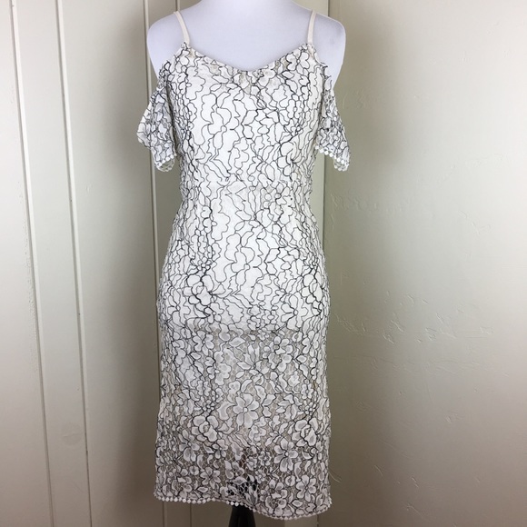 Romeo + Juliet Couture white lace holiday dress - Picture 3 of 8