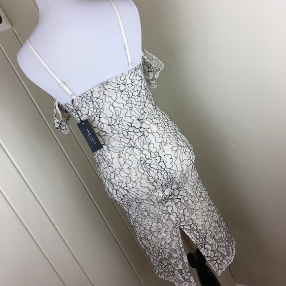 Romeo + Juliet Couture white lace holiday dress - Picture 6 of 8