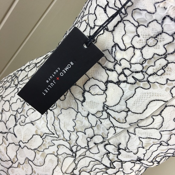Romeo + Juliet Couture white lace holiday dress - Picture 7 of 8
