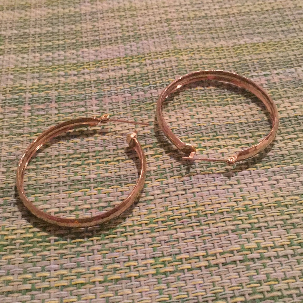 18k gold hoop earrings