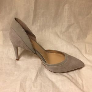 💥✨SALE!! ✨💥 Grey GianniBini suede heels sz 9