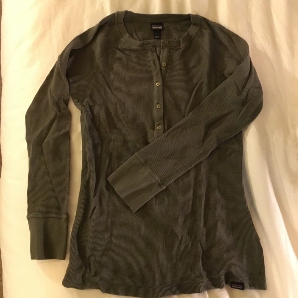 Olive green Patagonia waffle Henley