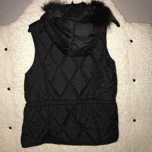 Laura Scott puffer vest L