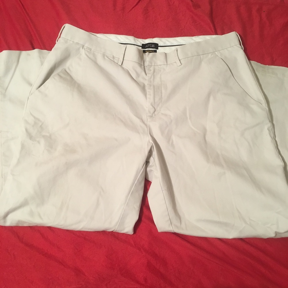Pants cream size 38X29 !