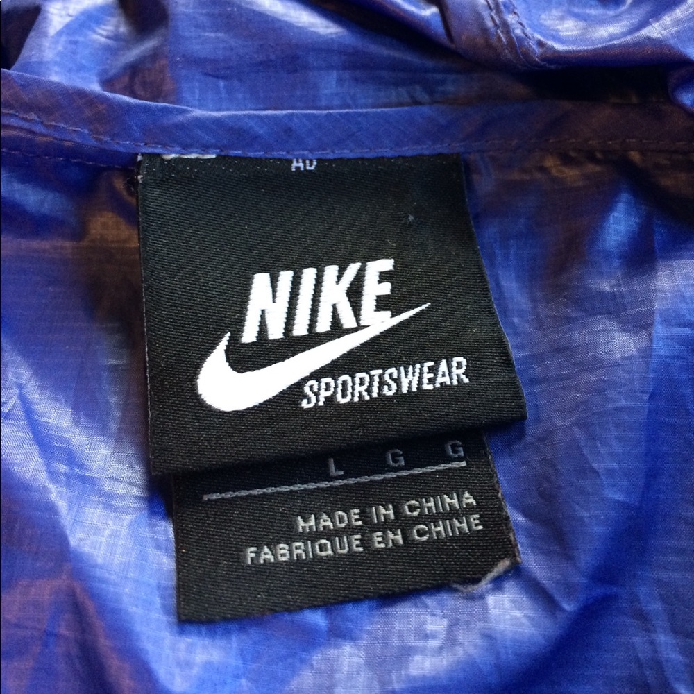 Nike Impossibly Light Windrunner Jacket - image 4