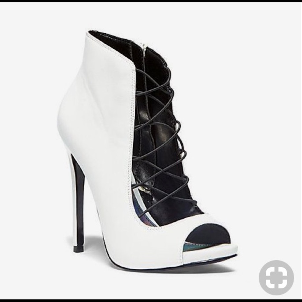 Steve Madden Glaring White Leather