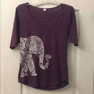 💜Beautiful💜Elephant Screen Print Purple Tee - M