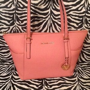 NWOT Michael Kors Jet Set Saffiano Leather Tote