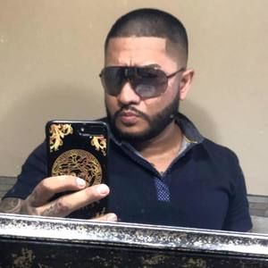 Meet your Posher, Julian