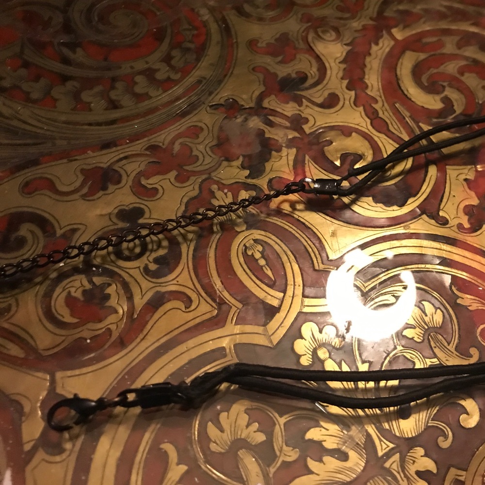 METAL SPIDER WEB MASK - Picture 3 of 4