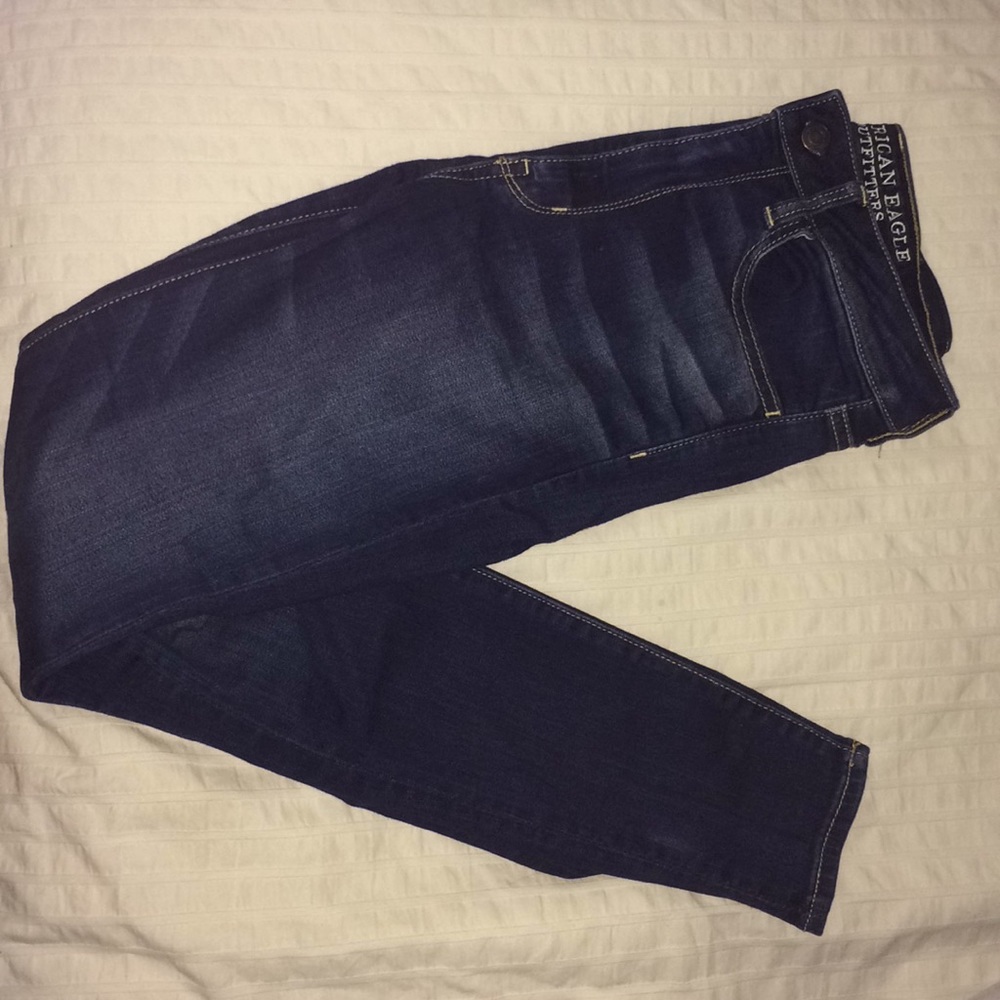American Eagle High-Waisted Blue Skinny Jeans