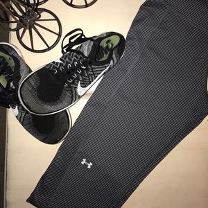 🔒ON HOLD🔒UNDER ARMOUR compression leggings!