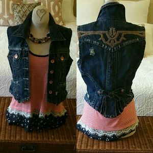 EUC Seven7 Distressed Dark Washed Jean Vest