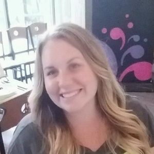 Meet your Posher, Rebecca