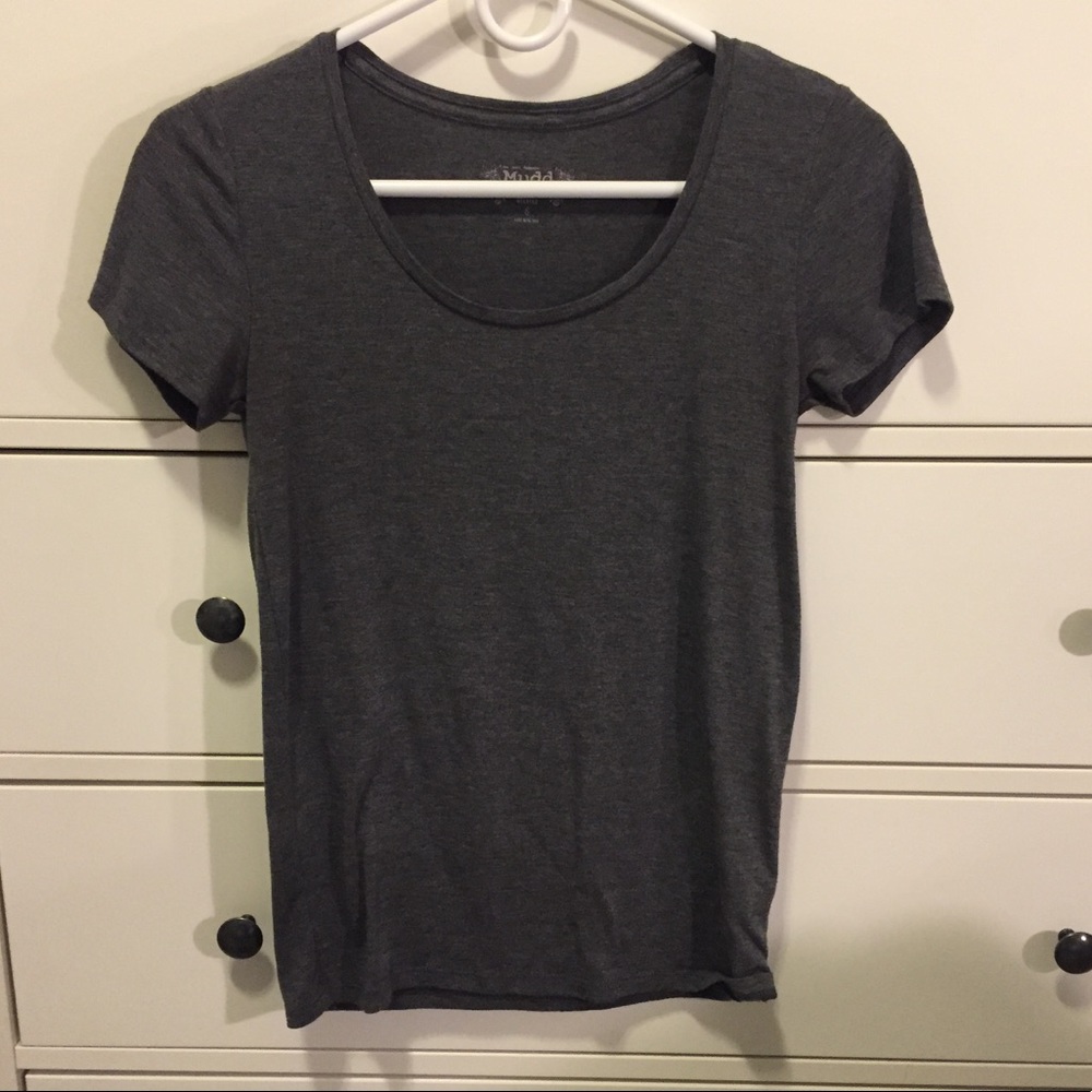 Grey MUDD tshirt