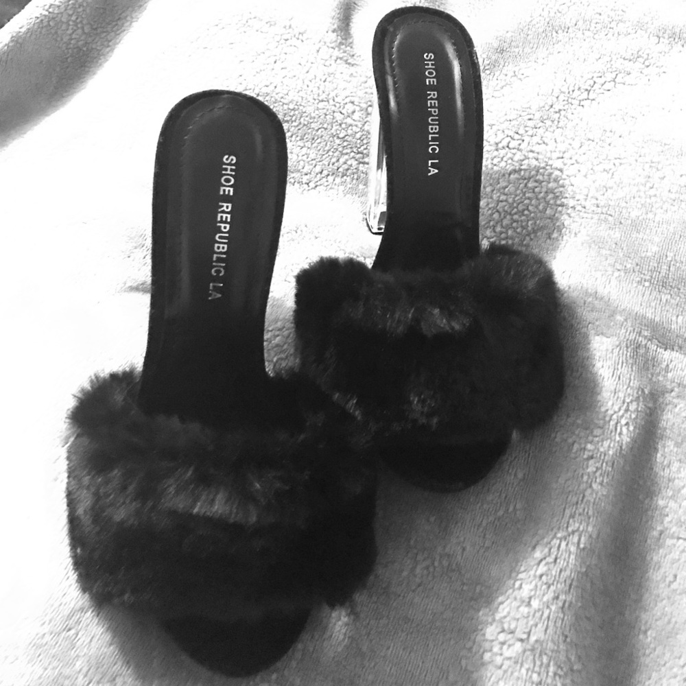 Brand New Faux Fur Sandals