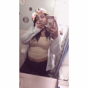 Meet your Posher, Karina