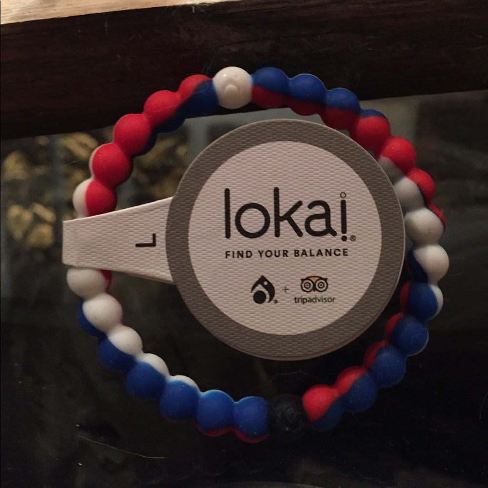 Authentic International Rescue Committee Lokai
