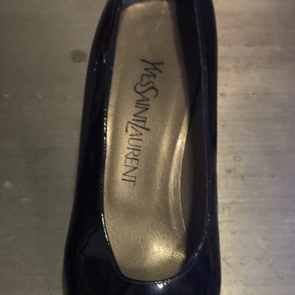 Yves Saint Laurent Black Patent Heels 7 1/2 M HPπ - Picture 2 of 6