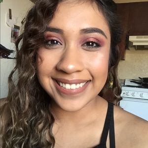 Meet your Posher, Ely