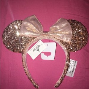 Limited edition rose gold Minnie ears