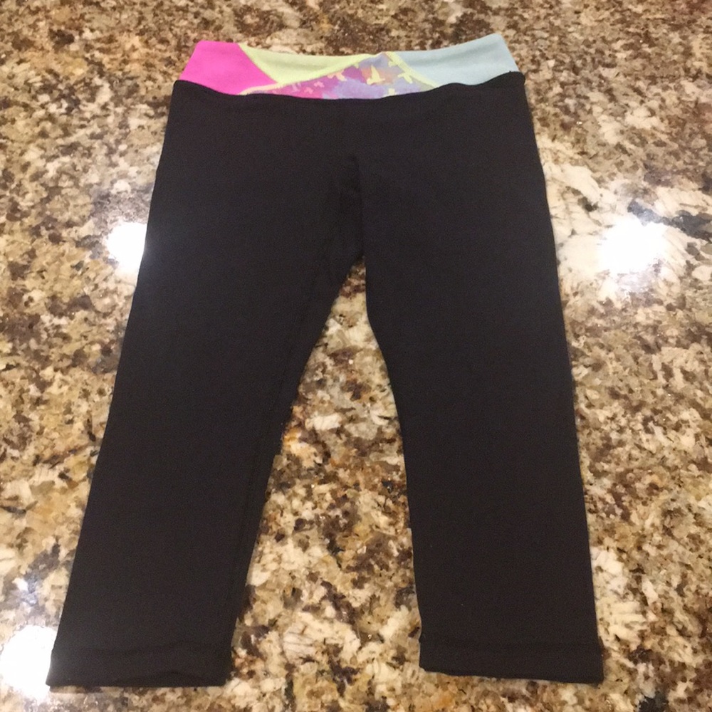 Ivivva Reversible Capri legging Size 8 Black