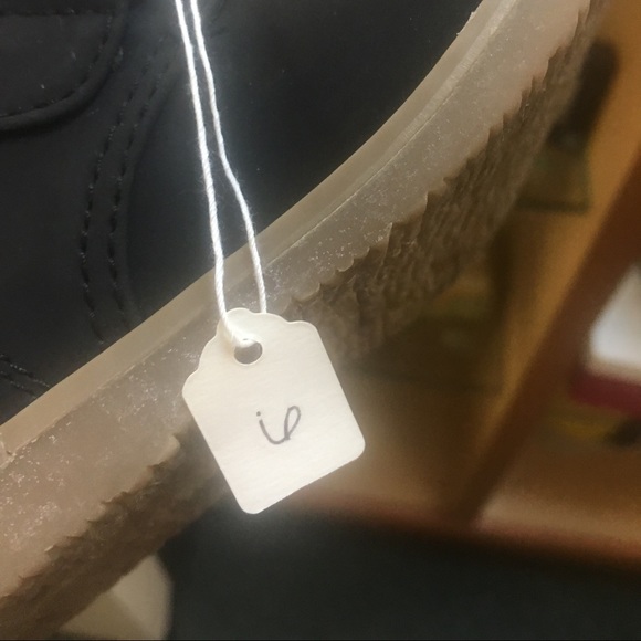 Size 6C Penguin toddler boot - Picture 4 of 4